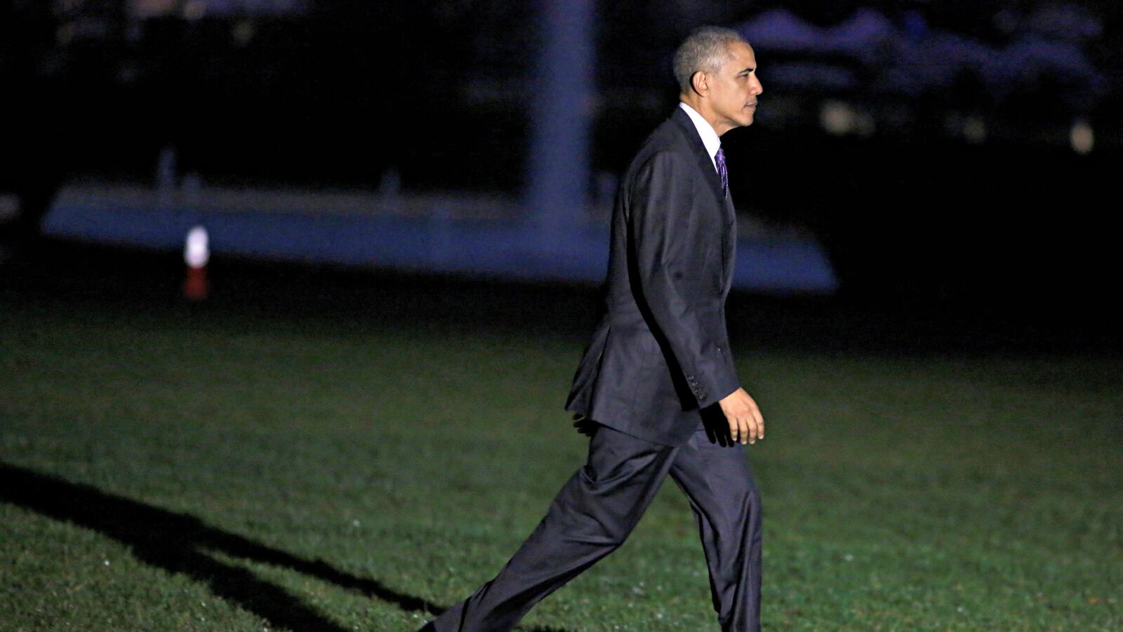 cheats/2016/12/01/obama-backs-registering-women-for-military-draft/161201-obama-draft-cheat_mzze0n