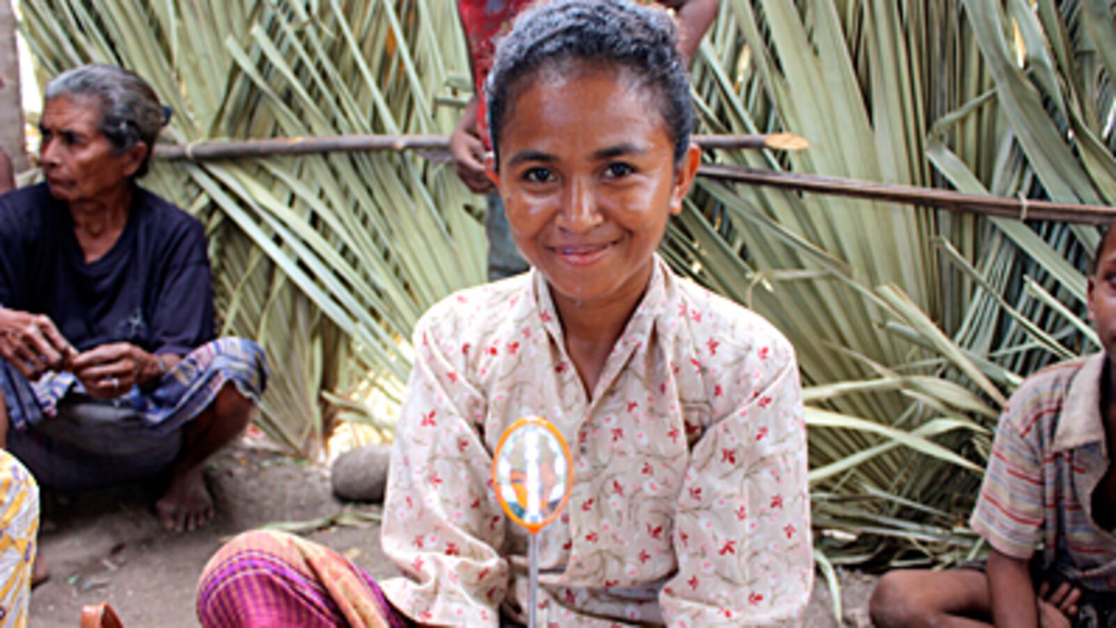 articles/2011/03/04/women-tools-technology-the-multiplier-effect-an-exxonmobil-sponsored-series/exxonmobil-article-2-gal-launch_bkj0be