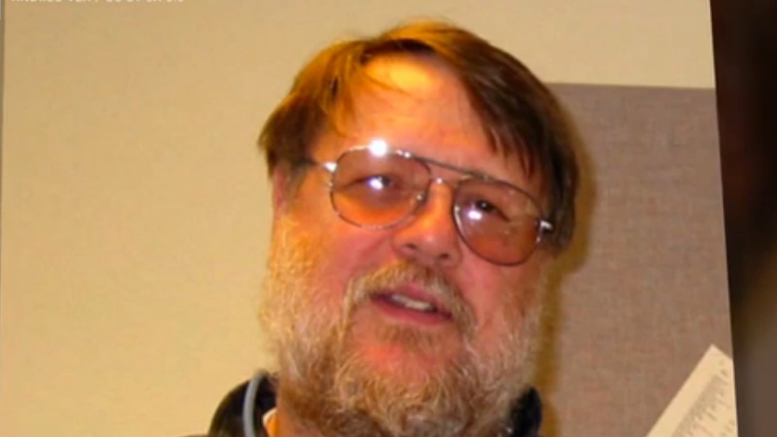 cheats/2016/03/06/modern-email-inventor-ray-tomlinson-dies/160307-Tomlinson-dies-cheat_whyk9u