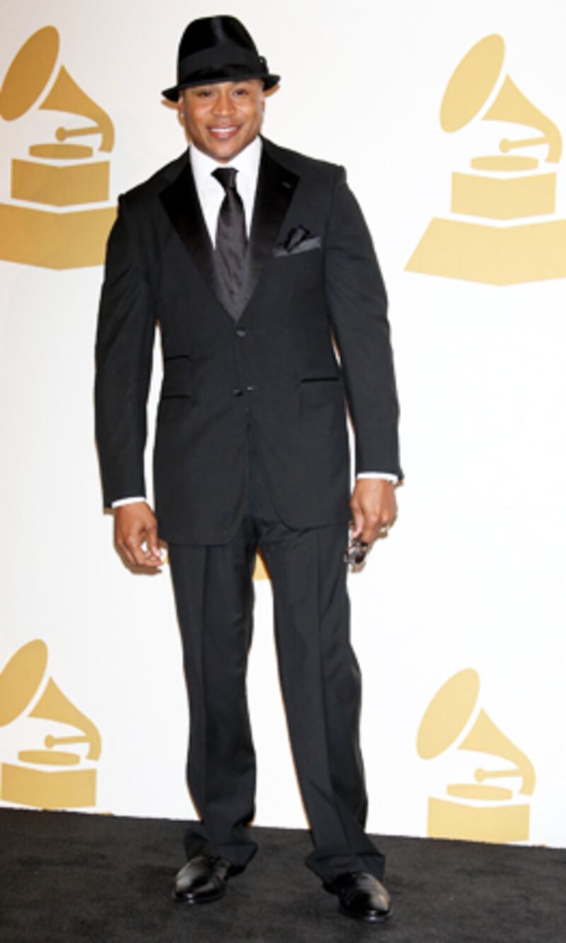 galleries/2009/12/03/the-grammy-nominations-concert/red-carpet-6-8_st6xiv