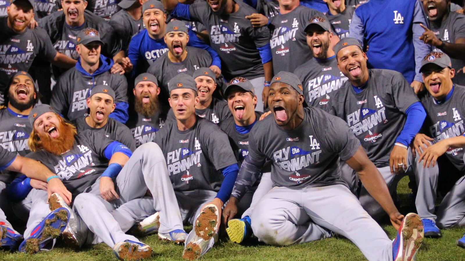 171019-dodgers-beat-cubs-playoff-cheat_mroom2