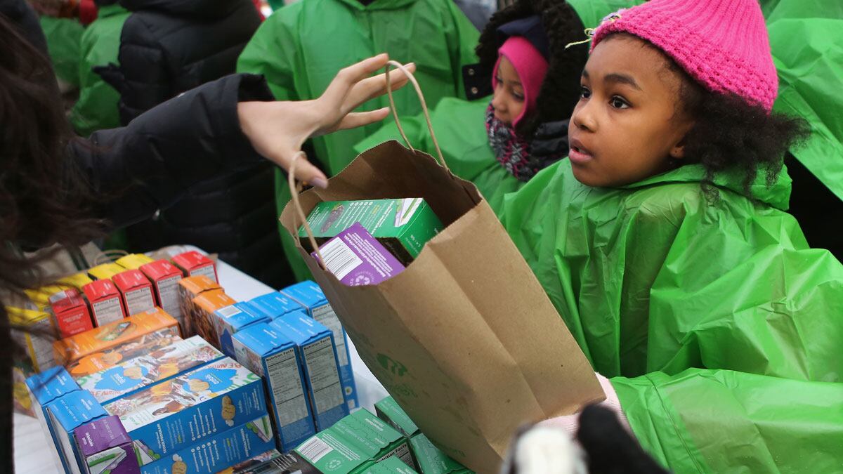 cheats/2014/12/01/girl-scouts-launch-online-cookie-sales/141201-girl-scout-cookies-cheat_u4bvvq