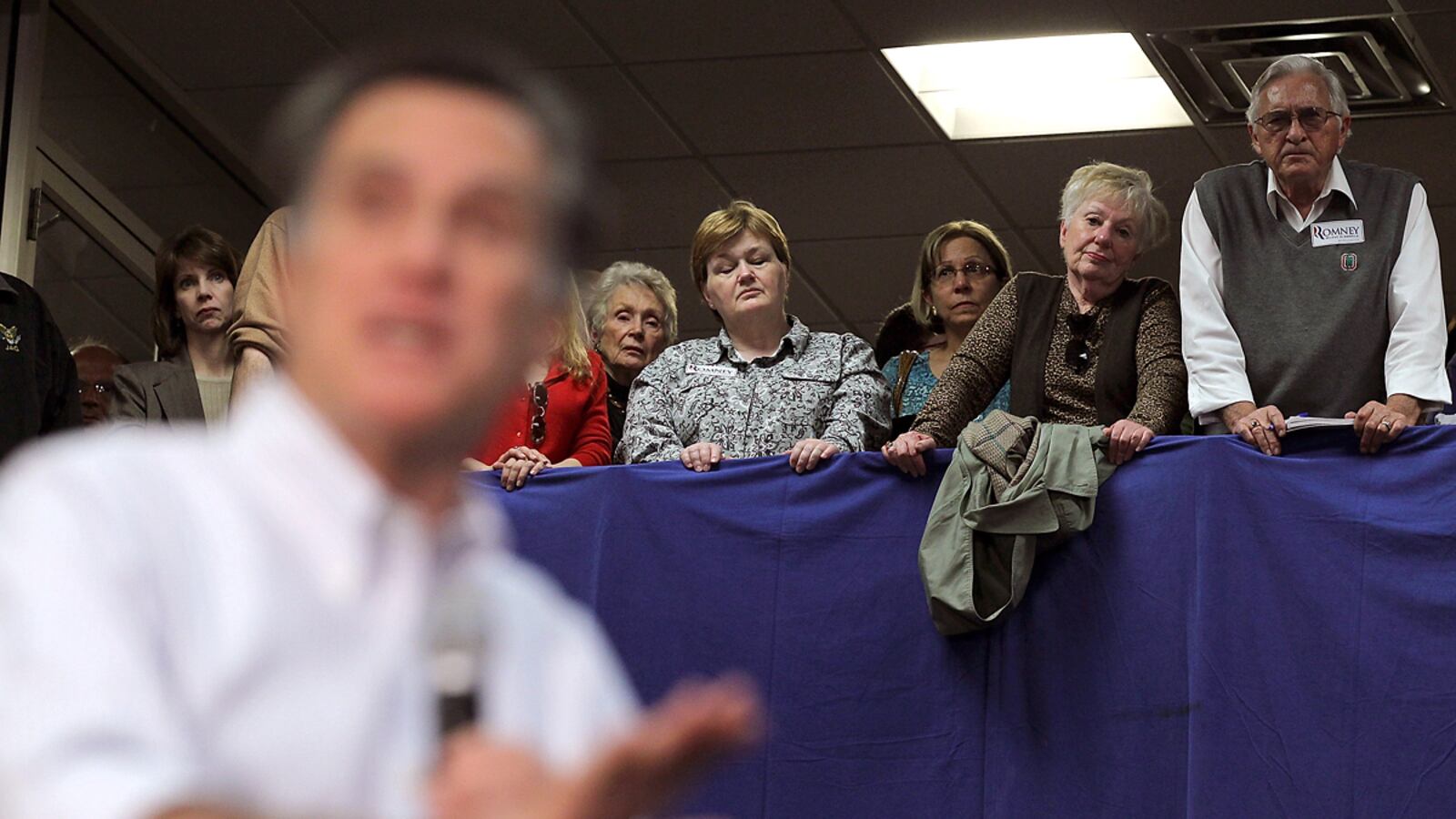 articles/2012/03/02/how-mitt-romney-missed-his-moment-on-contraception/blunt-amendment-romney-tomasky_zvxbc1