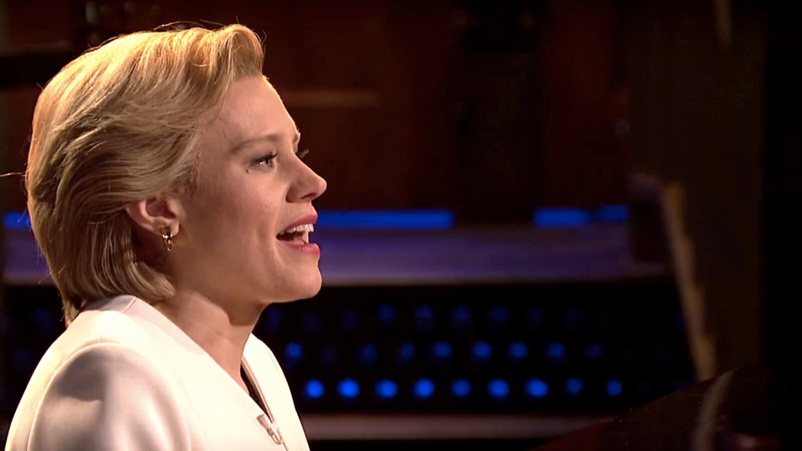 articles/2016/11/12/snl-kate-mckinnon-s-emotional-hillary-clinton-sings-leonard-cohen-s-hallelujah/161112-wilstein-snl-kate-mckinnon-hillary-tease_q2z9tg