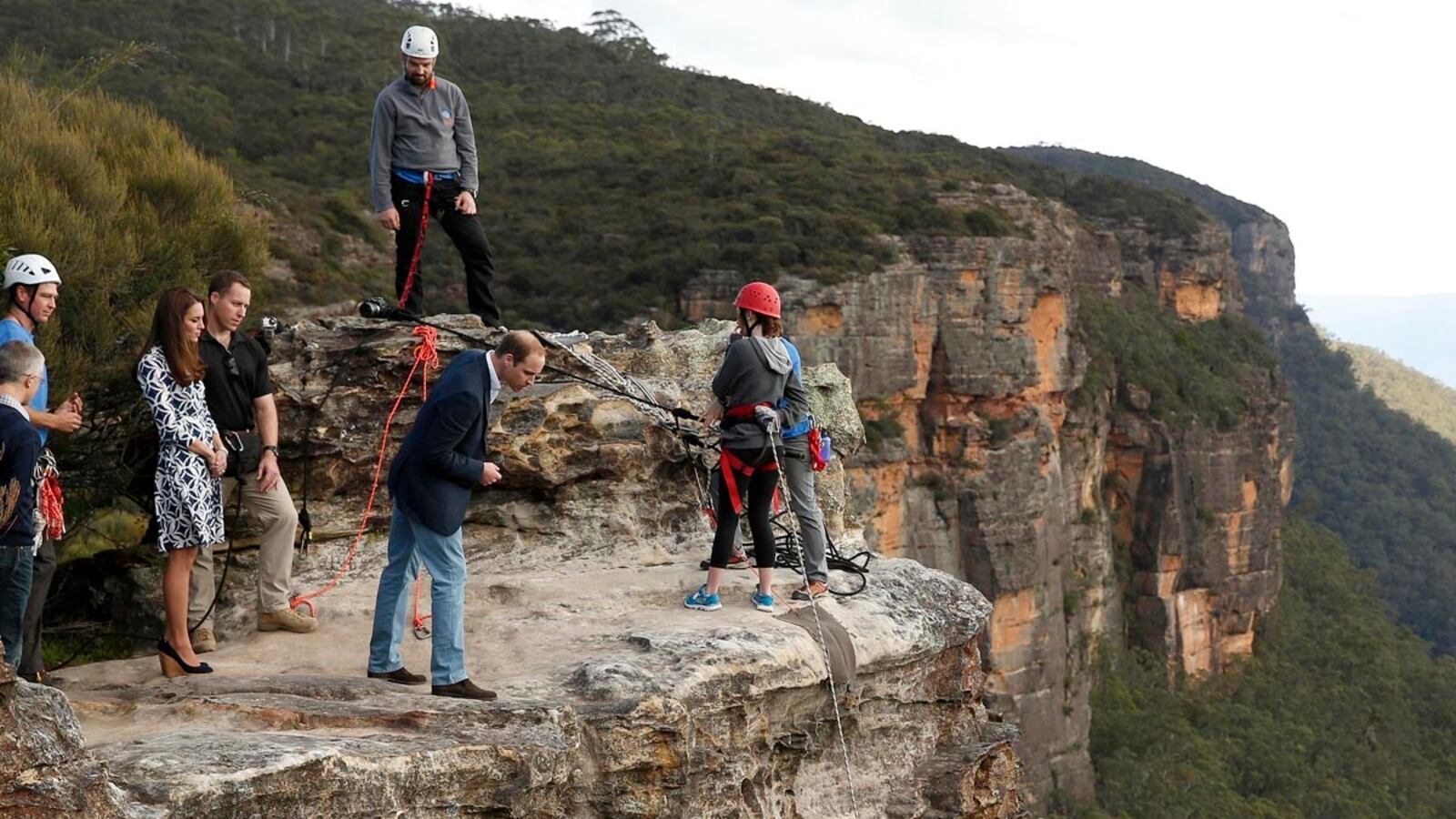 articles/2014/04/17/step-back-william/bluemountains1_an8ifv