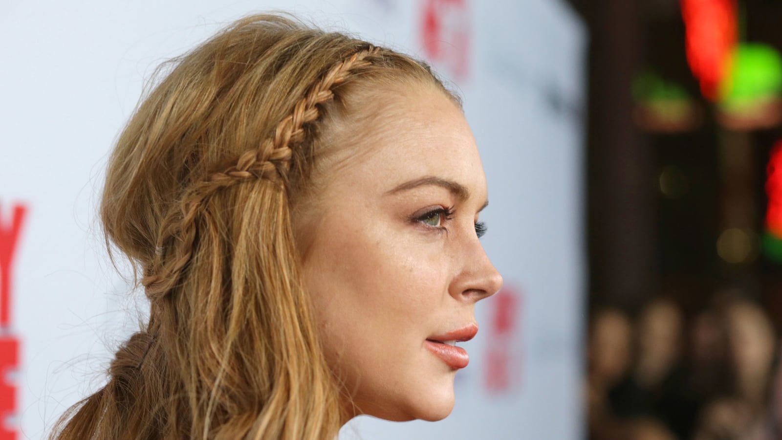 cheats/2013/08/06/lohan-guest-hosts-chelsea-lately/130806-lohan-chelsea-lately-cheat_nbaxiv