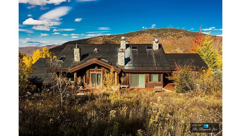 171022-mcnearney-omg-want-this-house-36_kkdyvn