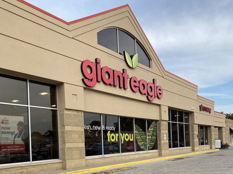 Giant Eagle had already announced the promotion when Trump appeared to take credit.