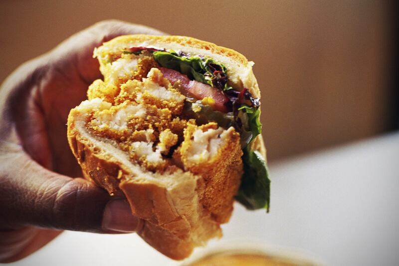 articles/2013/11/26/new-orleans-celebrates-its-favorite-sandwich-at-the-oak-street-po-boy-festival/131125-po-boy_wg23ic