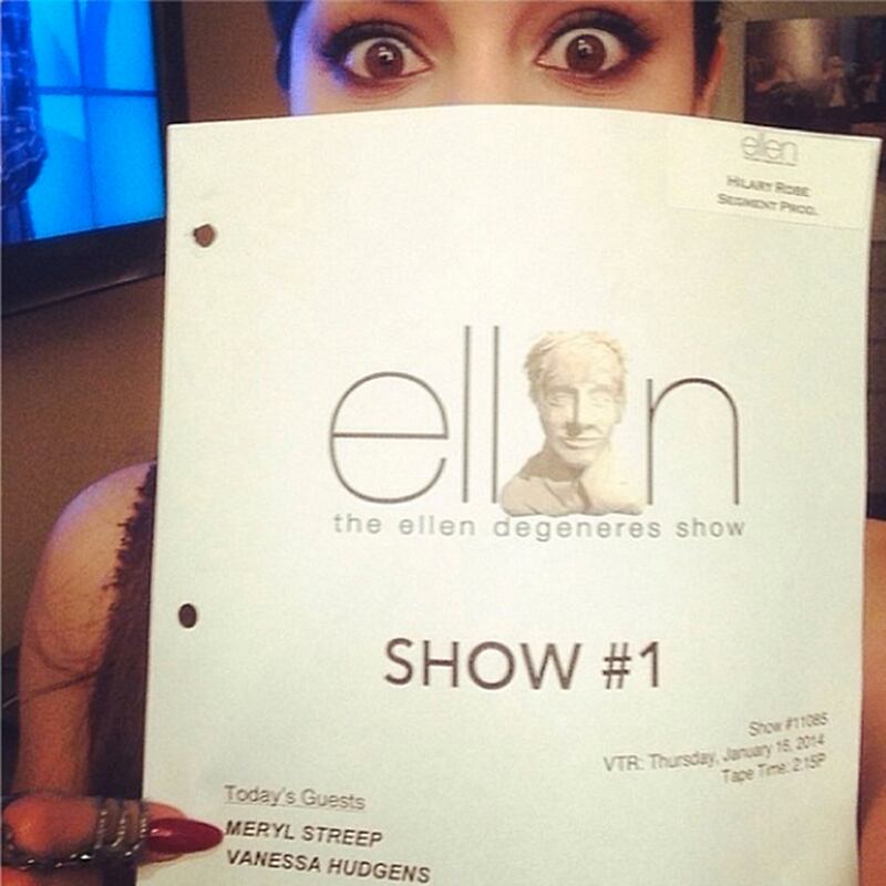 galleries/2014/01/26/taylor-swift-oprah-the-week-s-best-celebrity-selfies-photos/140124-selfies-vanessahudgens_ukpjs8