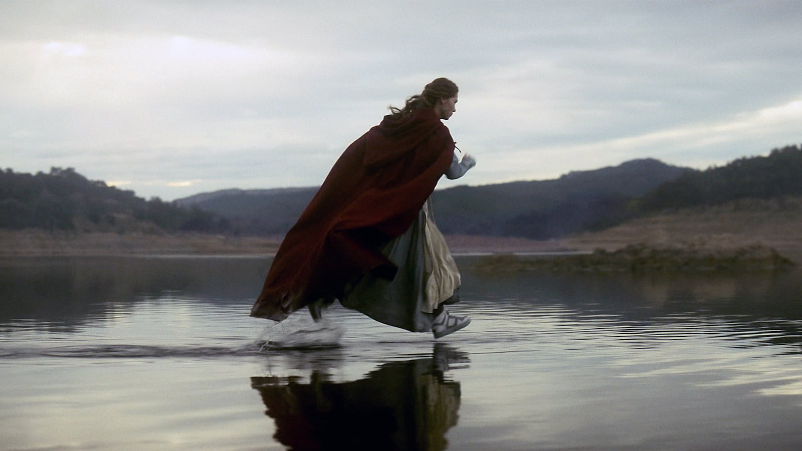 230426-mrs-davis-ep5-tease_fkxvqj