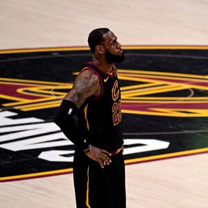 180919-lebron-james-space-jam-cheat_okoxfp