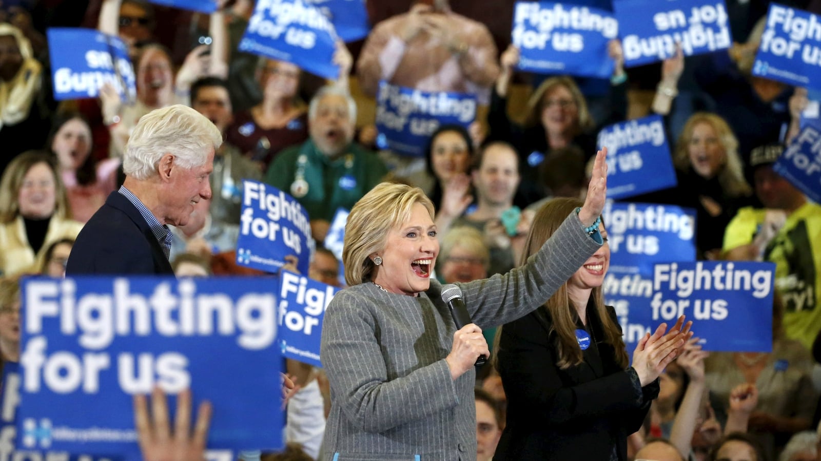 cheats/2016/02/01/hillary-and-bernie-in-iowa-dead-heat/160201-hillary-iowa-win-cheat_sdul7c