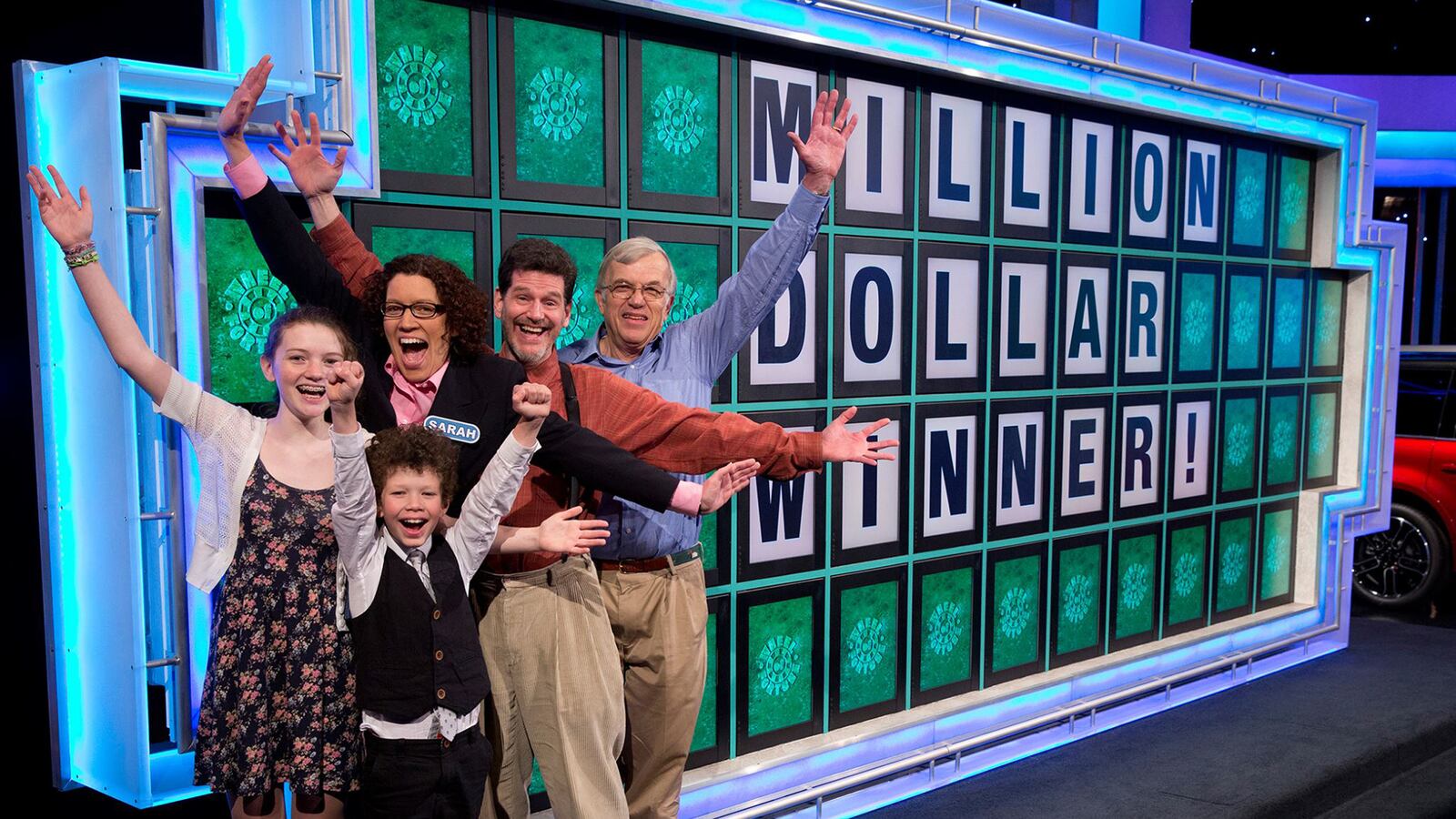 cheats/2014/09/18/teacher-wins-1m-on-wheel-of-fortune/140918-wheel-of-fortune-cheat_pww14a