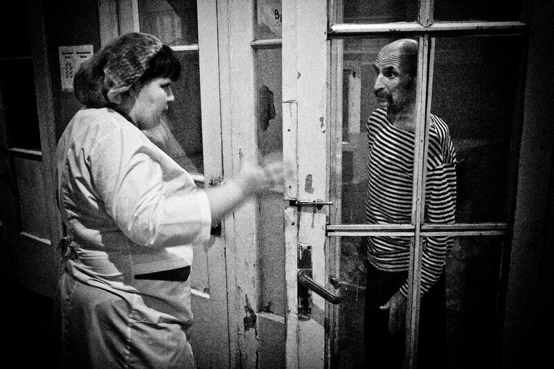 galleries/2013/07/01/inside-russia-s-hospitals-of-last-resort-photos/130628-friedman-hospital12_cskvhz