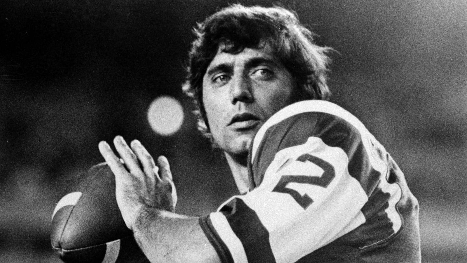 articles/2014/01/22/new-york-city-is-the-storied-football-capital-of-the-usa/140121-jacobs-newyork-football_djooym