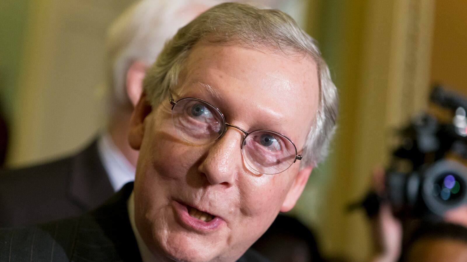 cheats/2013/04/30/mcconnell-i-ll-have-a-drink-with-obama/130430-mcconnell-tweet-joke-cheat_lz3pnw