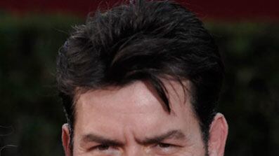 cheats/2010/10/31/sheens-porn-star-plans-to-sue/charlie-sheen-3_g96thf