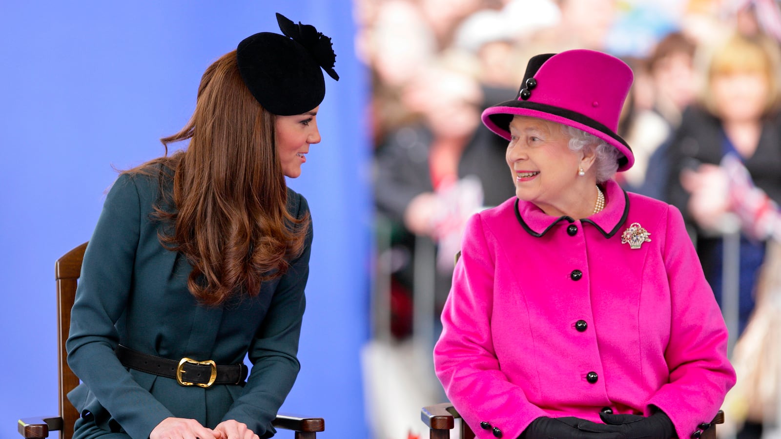 articles/2014/02/03/queen-orders-makeover-for-duchess-kate-lady-mary-s-wedding-tiara-for-rent/queen-elizabeth-ii-2000-4_zprgvk