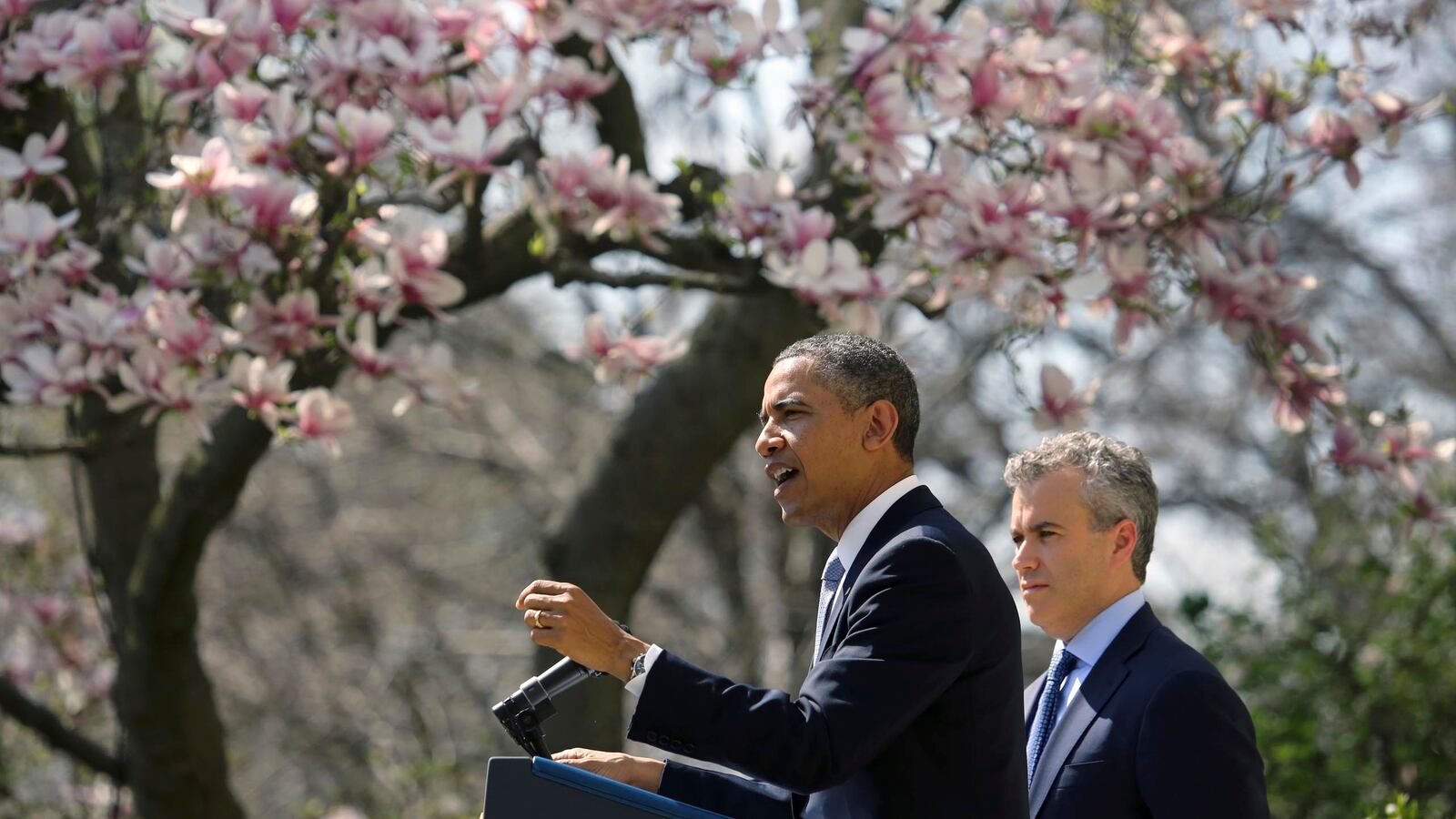 articles/2013/04/10/obama-should-use-his-budget-to-reject-austerity-and-promote-growth/130410-budget-obama-shapiro-tease_w8hvof