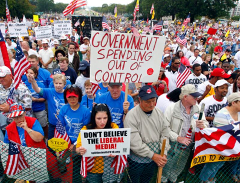 articles/2010/09/13/tea-party-power-comes-from-right-wing-media-will-bunch-argues/schoen-bunch-tea-party_126294_p2aneg