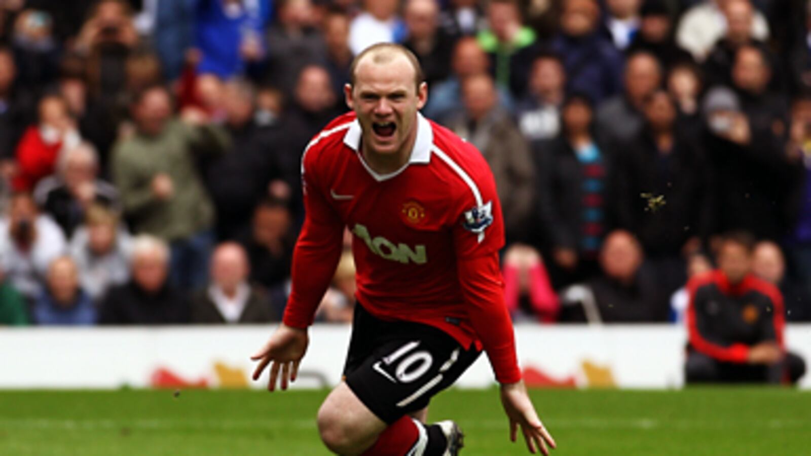 articles/2011/05/26/manchester-united-fan-defends-his-faith-before-champions-league-final/pomerantsev-manchester-united_183531_wvmop1