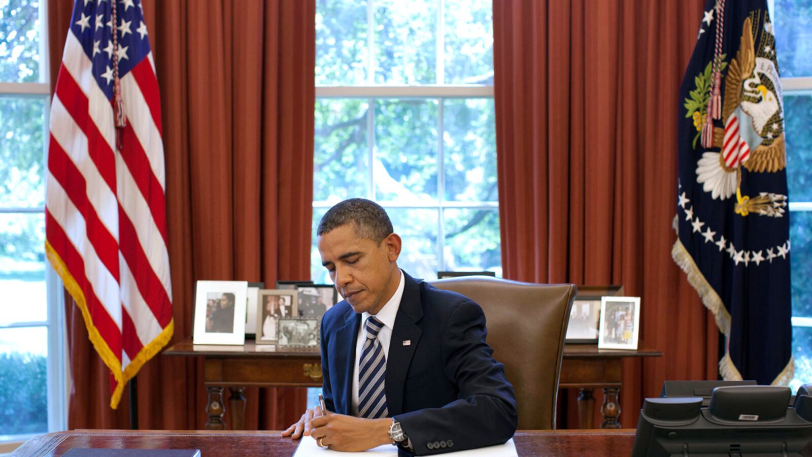 cheats/2011/08/02/panel-to-decide-1-5t-in-deficit-cuts/next-deficit-battle-obama-box_y9xhqc