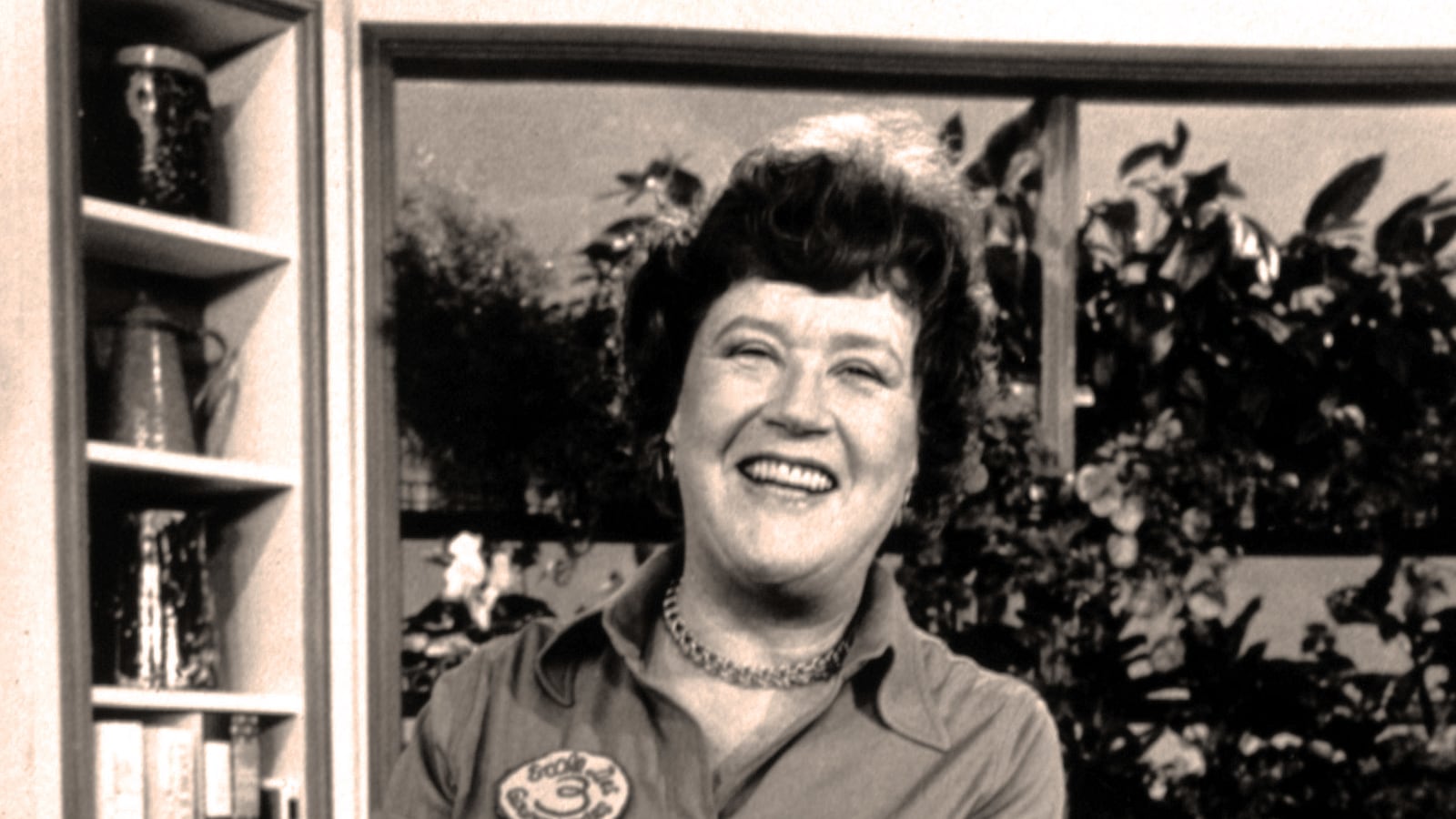 articles/2016/10/01/mixing-it-up-with-julia-child/161001-Sheraton-Julia-Child-tease1_teowfy