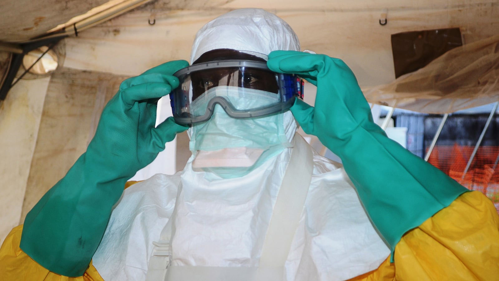 articles/2014/07/31/first-ebola-case-coming-to-atlanta-for-treatment/140731-haglage-ebola-us-tease_hgwjbw