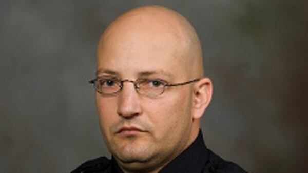 cheats/2011/12/09/virginia-tech-cop-was-dad-to-five/virginia-tech-shooting-deriek-crouse-police-cheat_zntfu6