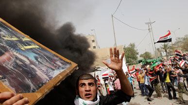 cheats/2011/04/09/iraqi-protest-against-us-presence/iraqis-rail-against-us_bxokdp