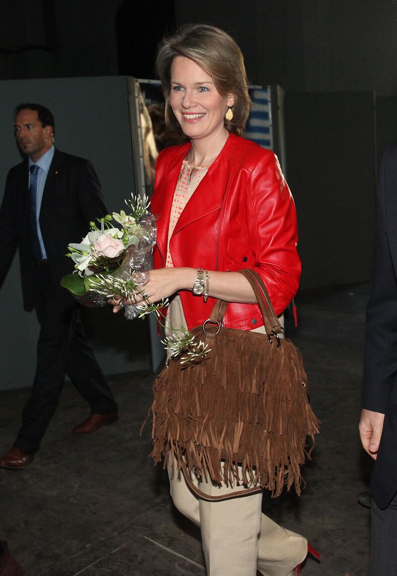 galleries/2013/07/21/princess-mathilde-becomes-queen-of-belgium/princess-queen-fringe-bag_gxycns