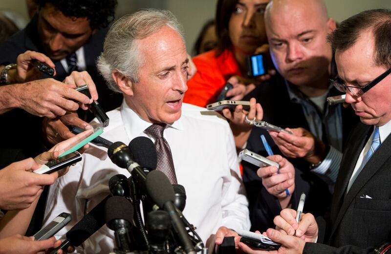 articles/2013/09/03/the-obama-doctrine-on-syria-re-opening-the-diplomatic-window/OZ__Bob_Corker_Syria_3Sept2013_g8t0bj