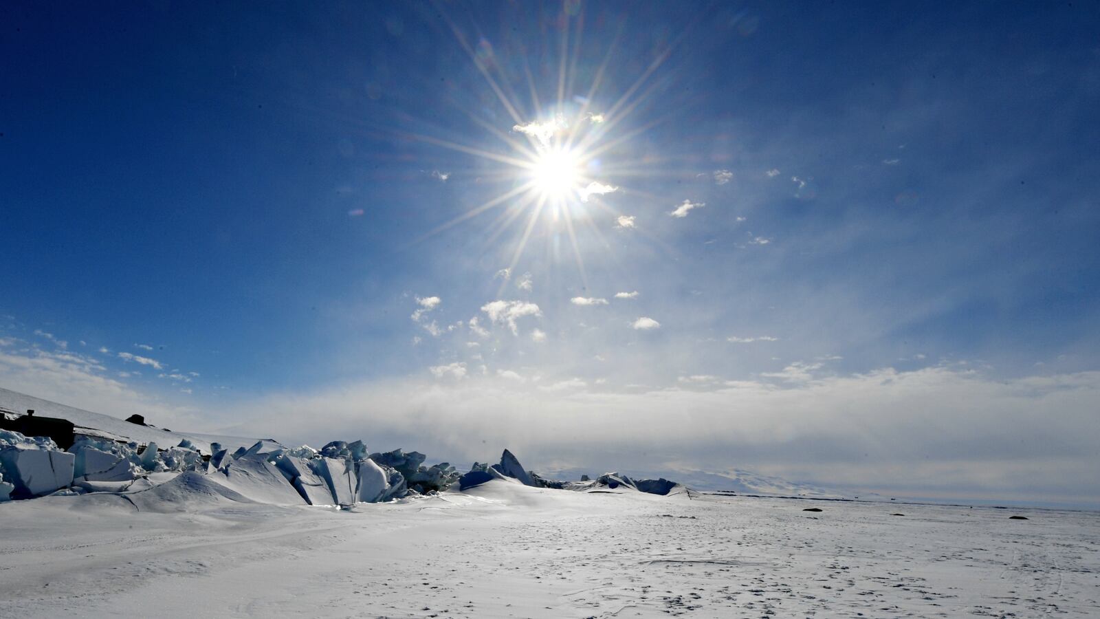 cheats/2017/03/01/antarctica-hits-record-high-temperature-of-63-5-degrees/170301-antarctica-temp-cheat_su4tcx