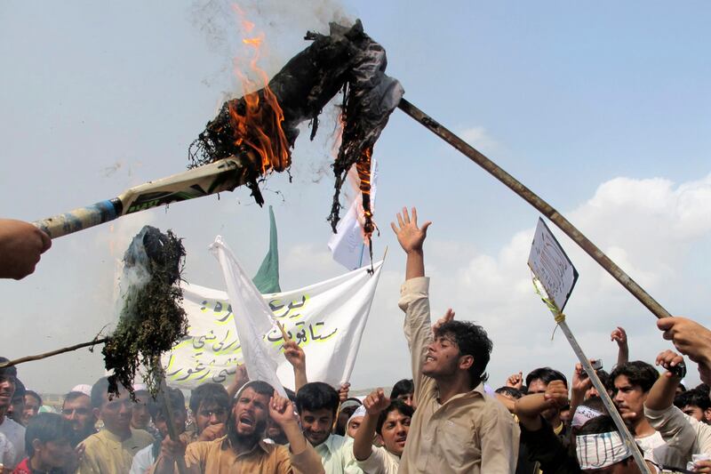 articles/2012/09/17/leslie-h-gelb-on-the-mysteries-of-the-middle-east-riots/obama-middle-east-gelb-tease_lrx96u