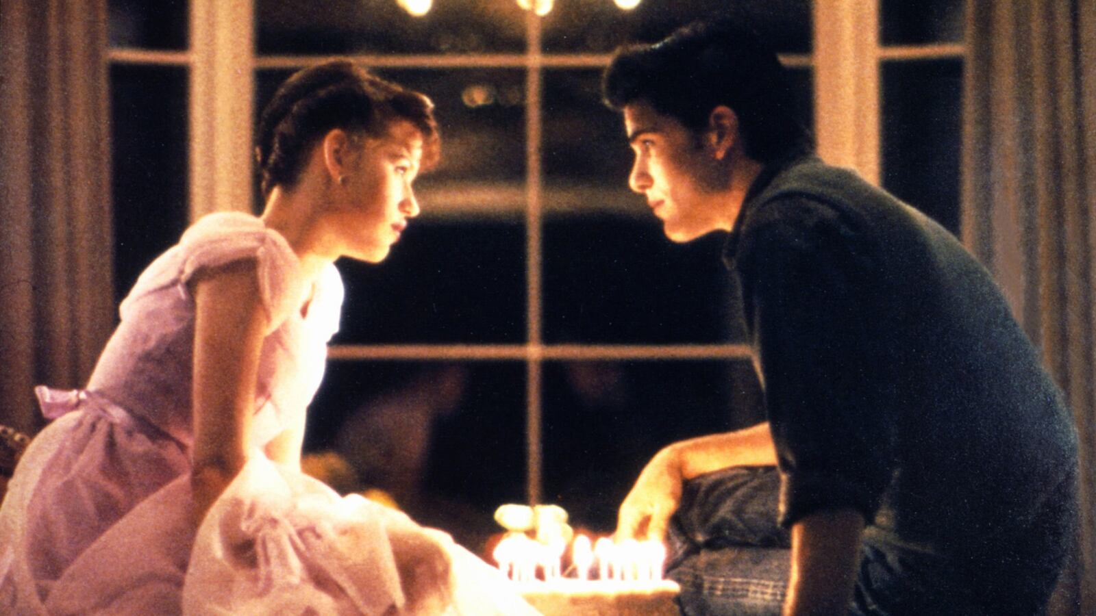 articles/2017/02/12/eating-well-together-is-the-key-to-a-happy-marriage/170212-drink-food-happy-marriage-tease_uyctuv