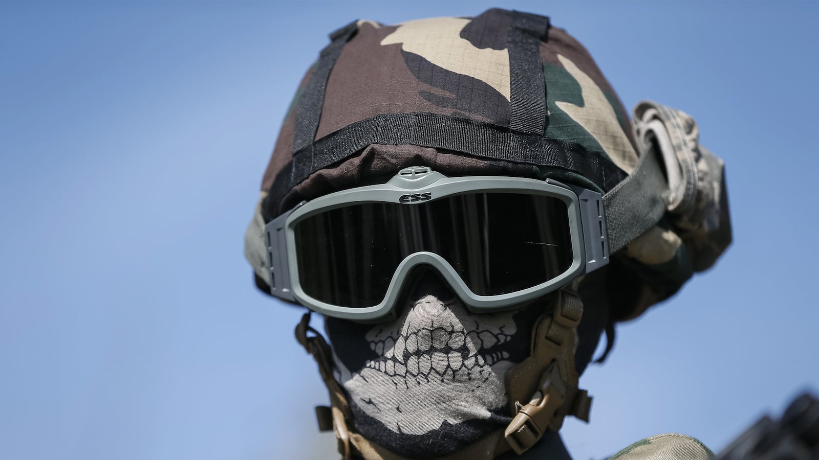 articles/2015/05/17/new-putin-invasion-coming-this-summer/150516-weiss-ukraine-war-tease_g8a1yo