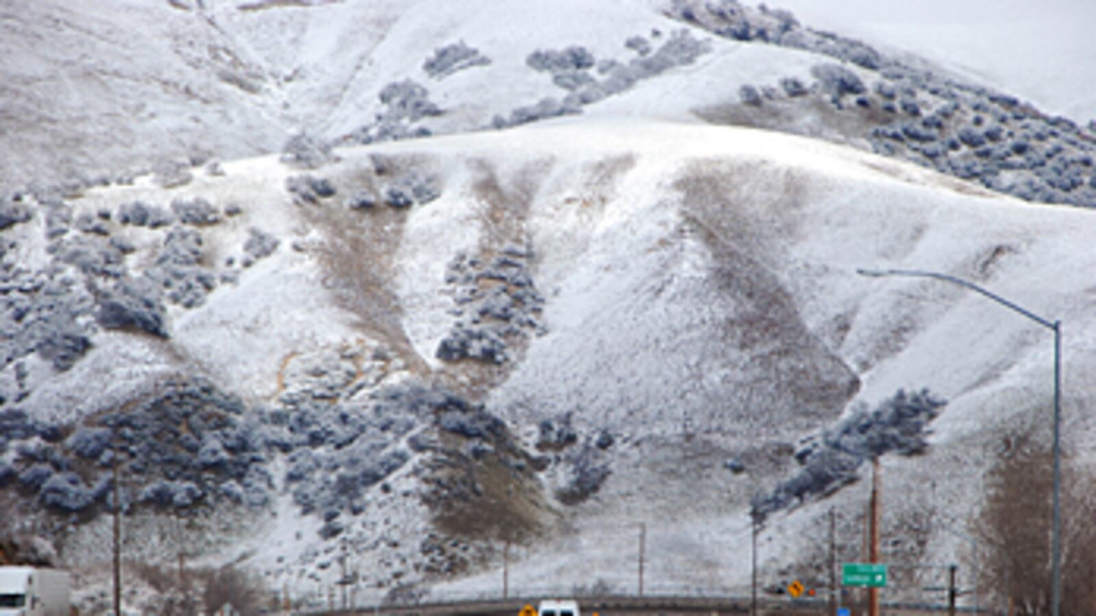 cheats/2011/02/27/los-angeles-gets-snow-over-weekend/los-angeles-snow_xzqu7z