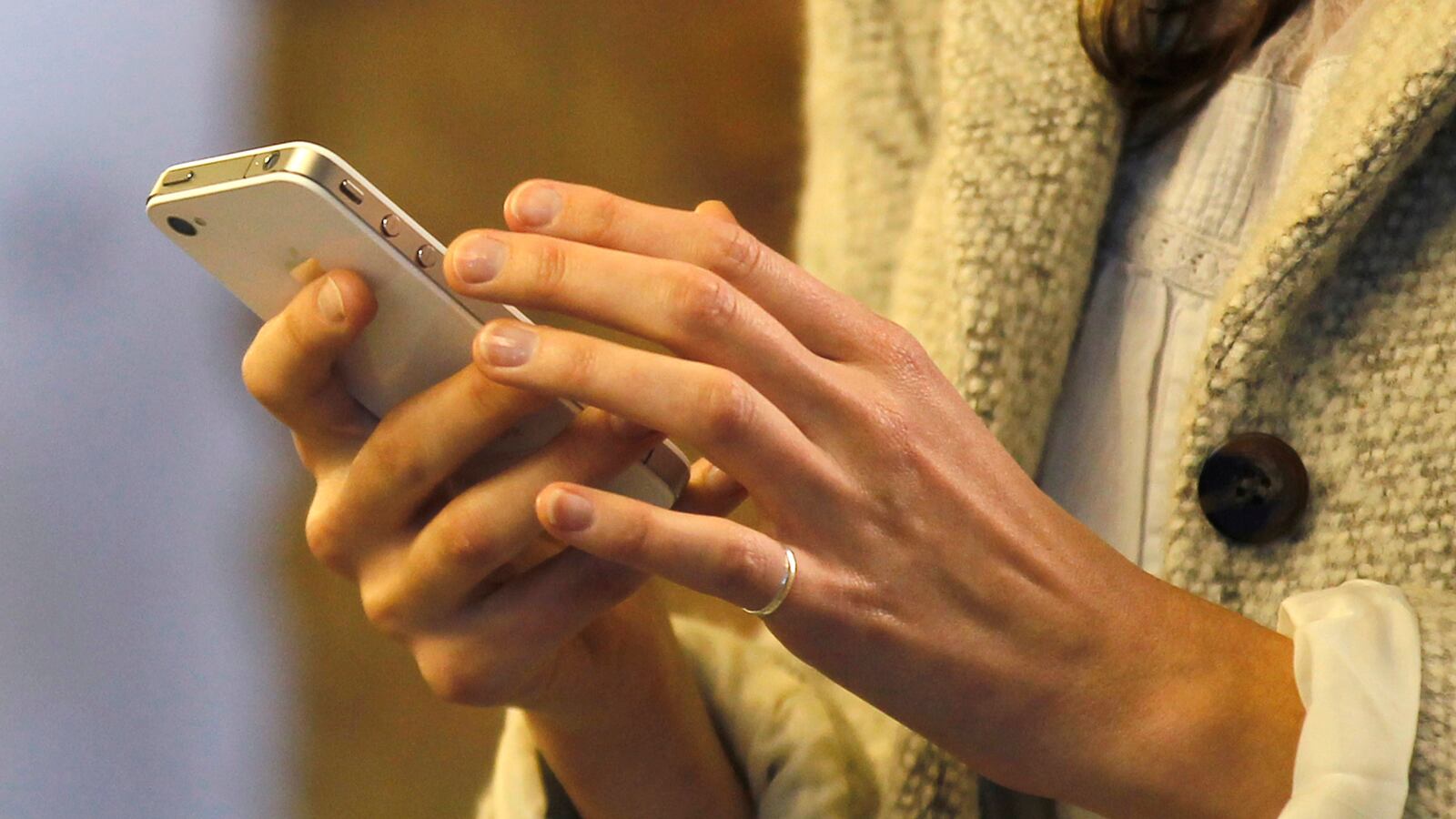 articles/2013/06/19/in-defense-of-digital-communication/130619-masterbation-cheat_bocbz7