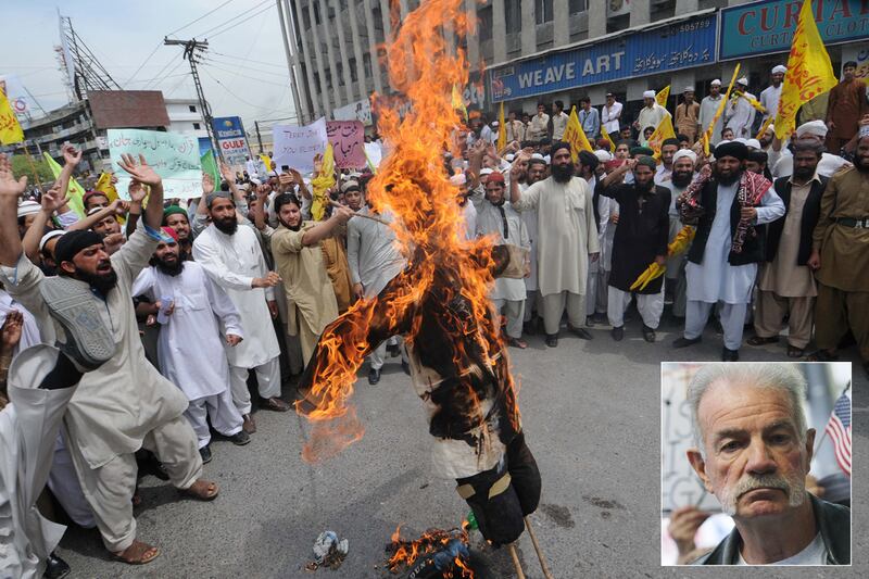 articles/2012/09/13/anti-islam-minister-terry-jones-says-he-feels-no-responsibility-for-u-s-ambassador-s-death/terry-jones-fault-waddell-tease_fegnn1