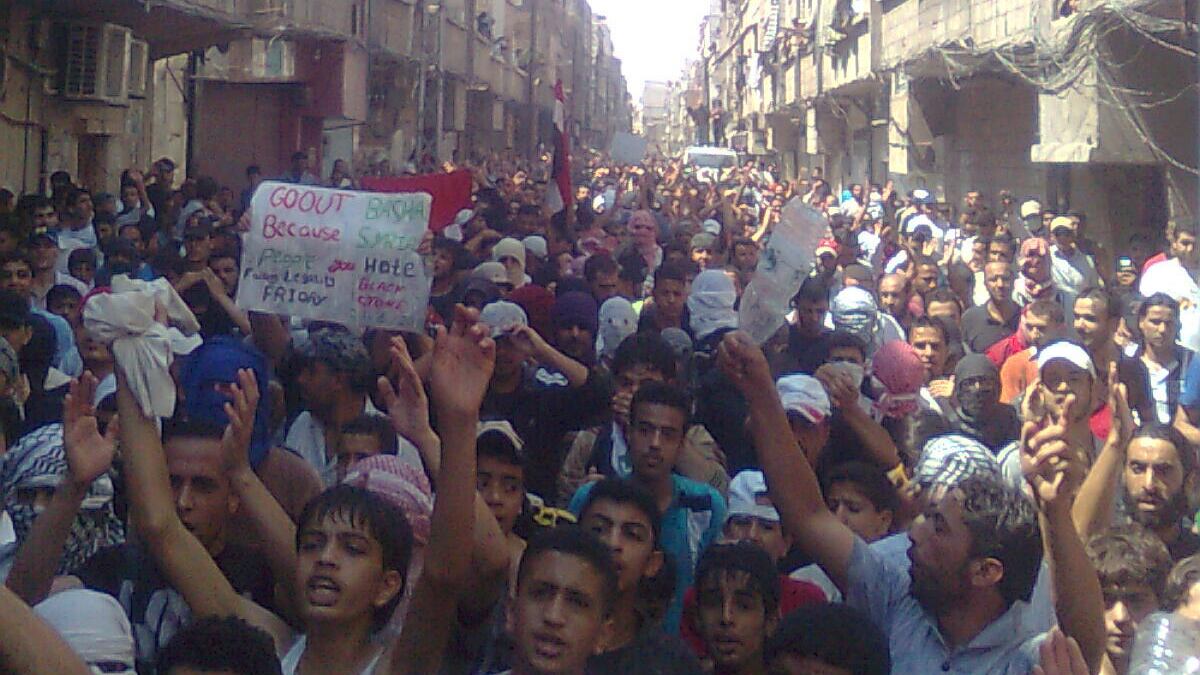cheats/2011/06/25/1-000-syrians-flee-to-lebanon/syria-damascus-protests-110625-cheat_lm2h88