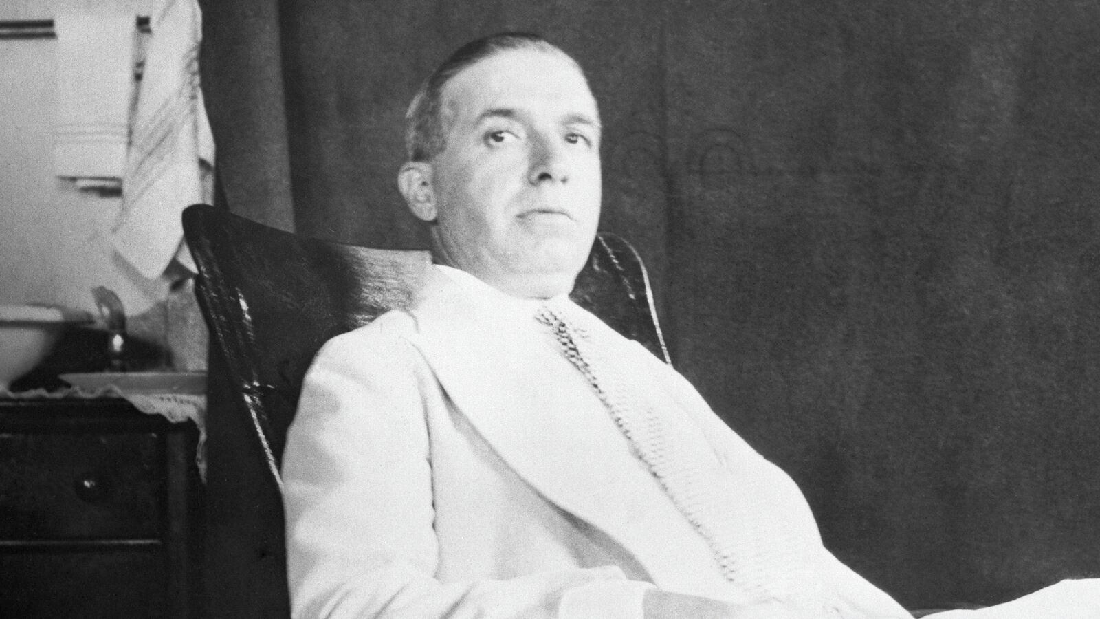 210827-McNearney-Original-Ponzi-Schemer-tease_cxcdhr