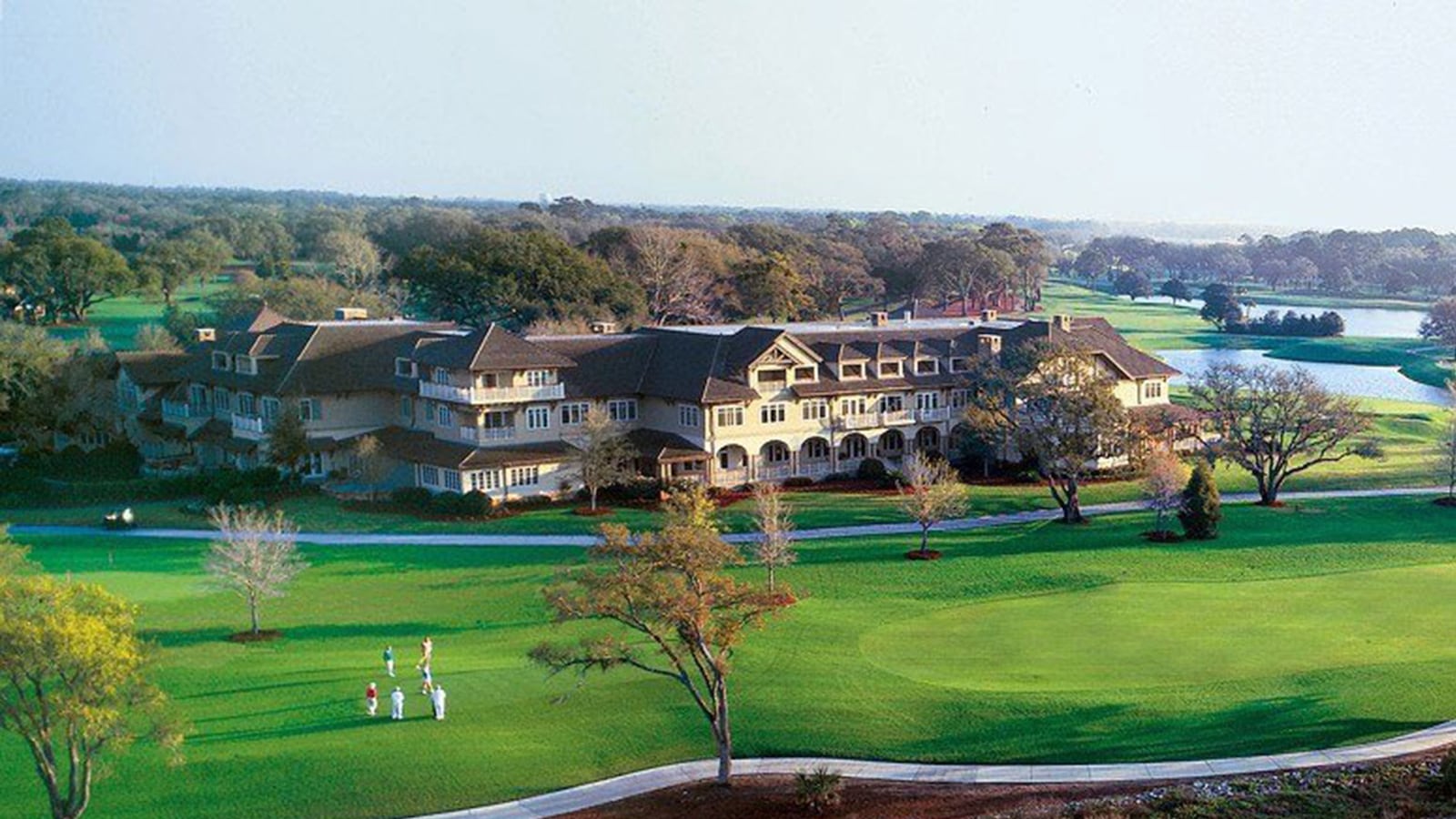 galleries/2013/10/26/top-10-hotels-resorts-in-the-u-s-photos/us-hotels-simons_r6hdsq