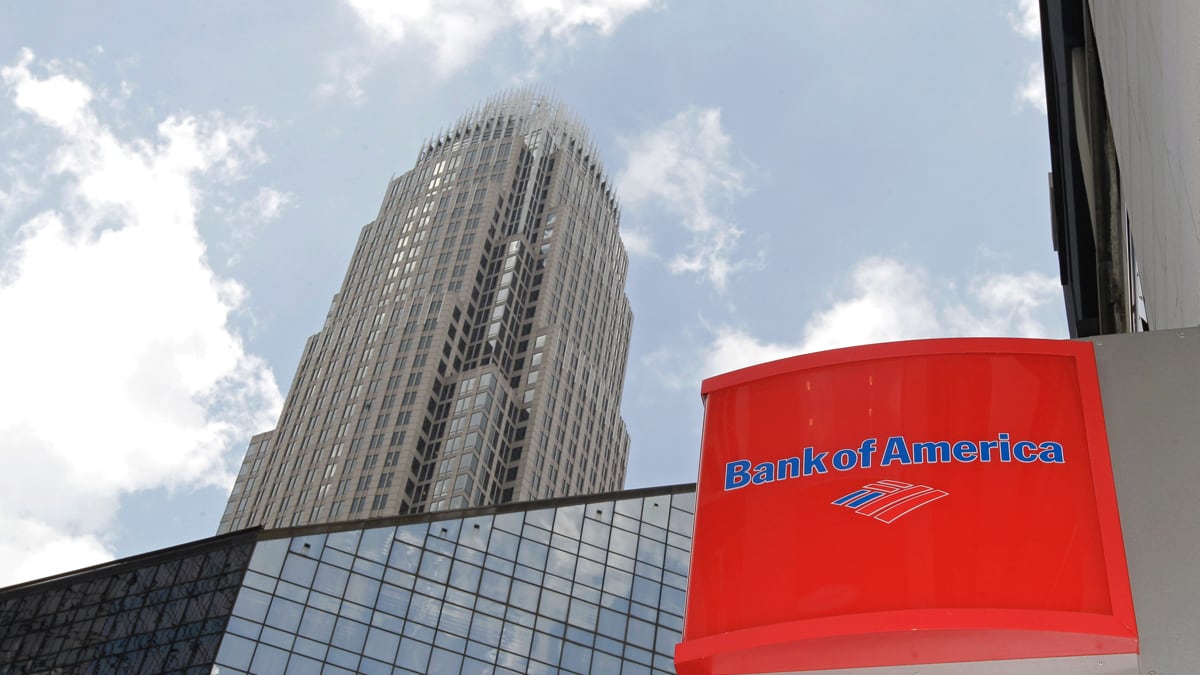 cheats/2012/09/28/bofa-to-pay-2-4b/bank-lobbies-bank-of-america_h5kuvo