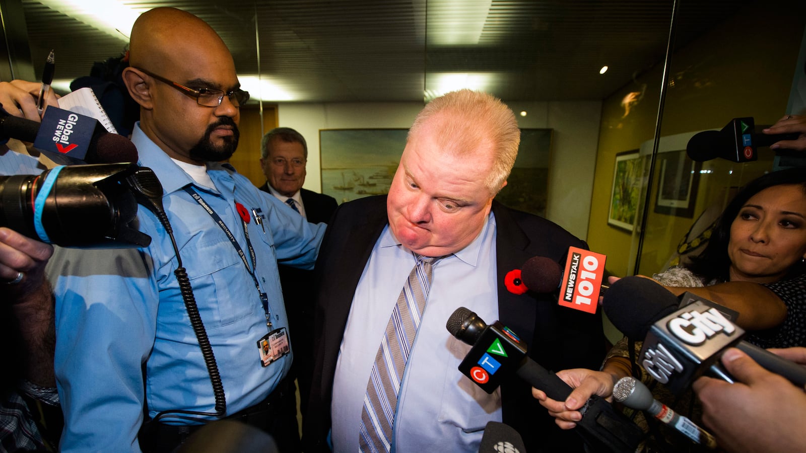 articles/2013/11/09/toronto-mayor-rob-ford-s-crack-smoking-delusion/131107-avlon-ford-tease_xmijbw