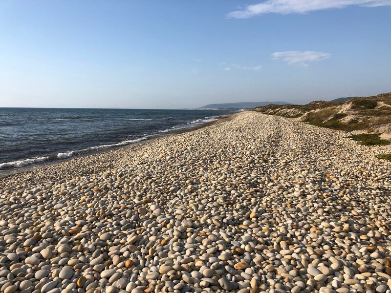 191025-foreman-portugal-beaches-embed2_t0wt40