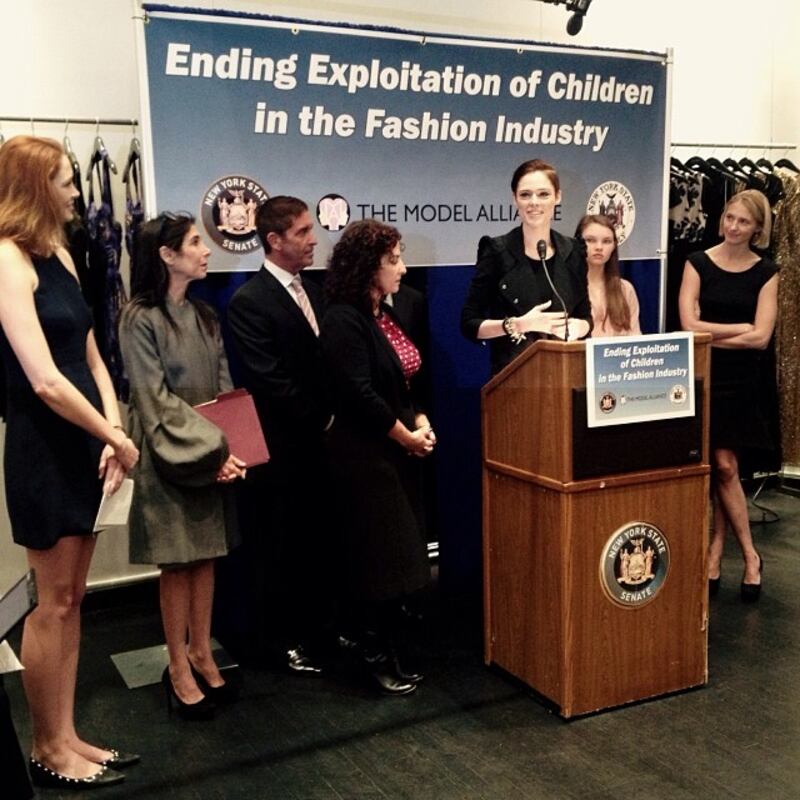 galleries/2013/10/26/from-rachel-zoe-to-alessandra-ambrosio-the-11-best-fashion-instagrams-of-the-week/103025-fashion-instagrams-coco-rocha_plsonp