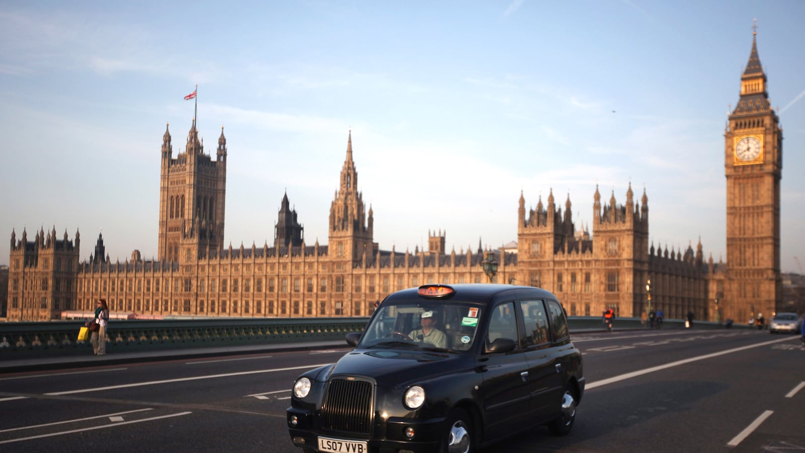 cheats/2012/05/04/london-cabbies-miffed-by-olympics/london-taxis-olympics-cheat_v4nm1f