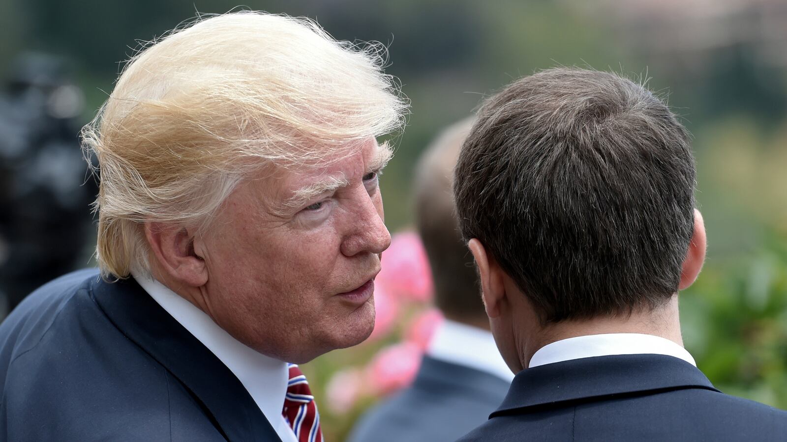 170526-trump-tweets-cheat_jadk7r