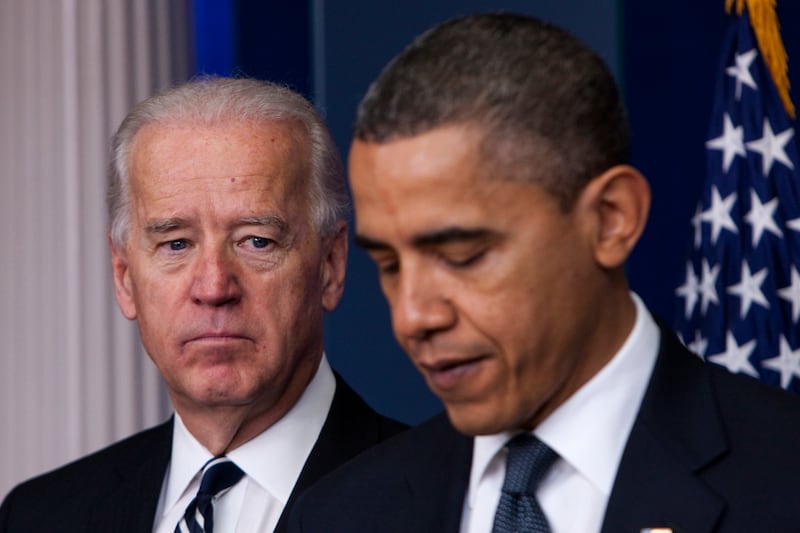 articles/2011/07/06/obama-won-t-dump-vice-president-joe-biden-for-the-2012-presidential-election/obama-biden-mckinnon_dqhtit